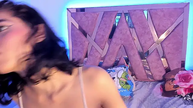 XXX chat uživo modela BabyVale_