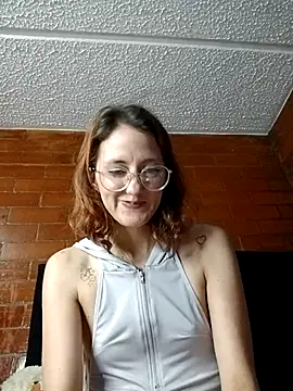 Chat +18 de susanhottie1 ao vivo