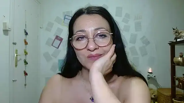 KeisyNeonX: онлайн-секс-чат