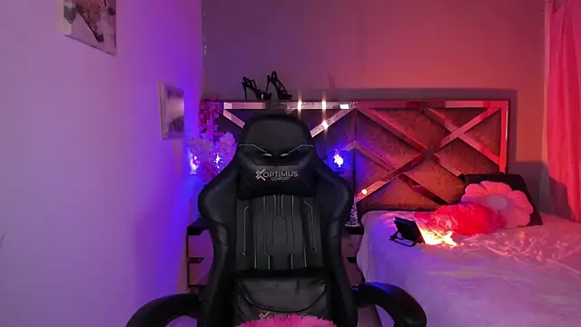 Cherry_zayden_: вебкам-шоу