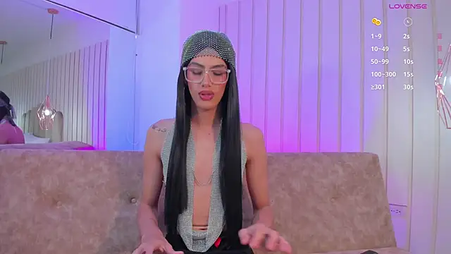 Show de nicki-west na webcam