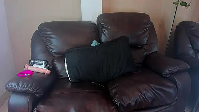 Salvattore_Muller Pertunjukan Webcam