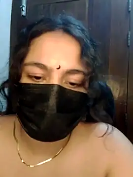 nosrat014 Show in webcam