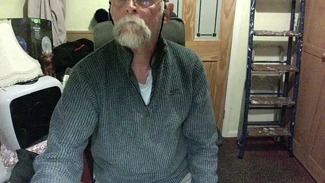 Moonraker64 live XXX chat