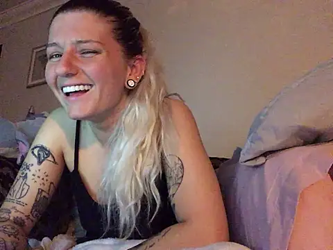 xxamyleighxx Adlı Modelin Canlı XXX Sohbeti