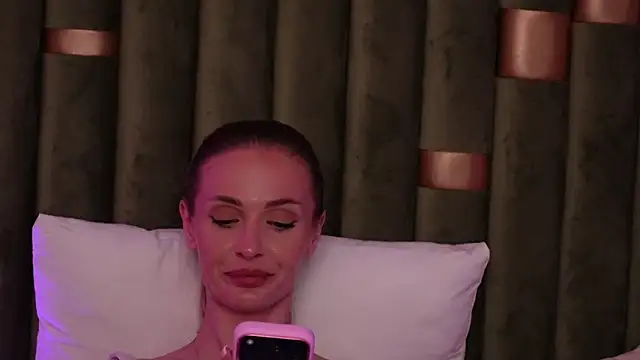 AmeliaAngel Chat XXX live