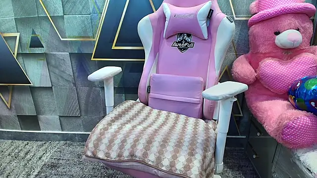 Czat XXX na żywo – NymphoIsLive