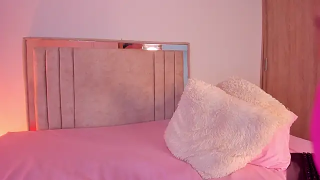 Deiisy_Queen élő XXX-chatje