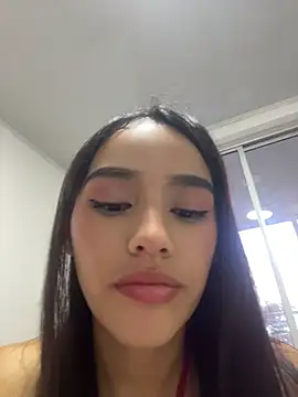 Chatroom XXX en direct de Mia-villalobos