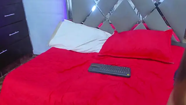 EndlessTwo Live XXX Chat