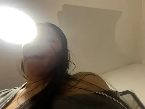 esmeraldapokajontas' Live XXX Chat