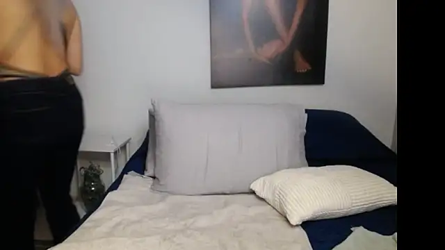 isabella-696's Live XXX Chat