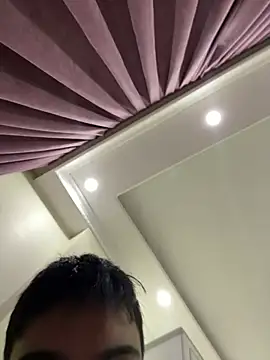Errie1327 在線直播表演