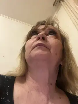 Irina2909@xh: απευθείας συνομιλία ΧΧΧ