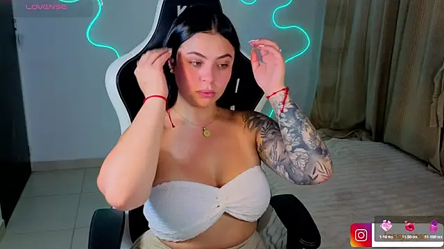 Chat XXX en directo de Victoryyy_