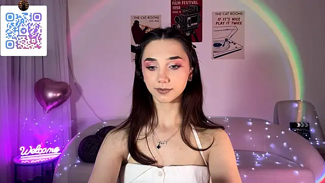 LinaMour's Live XXX Chat