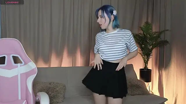AliceIsmar's Webcam Show