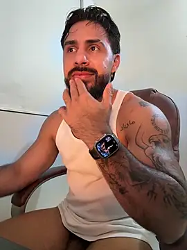 Ryan_Black3 Show Webcam
