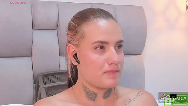 Chat +18 de Susan-Sweet-7 ao vivo
