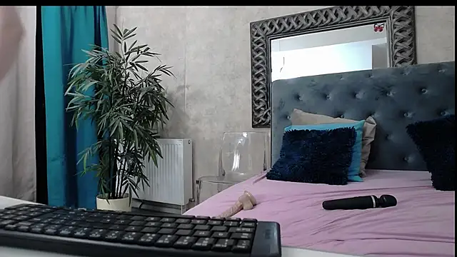 SaraElise ওয়েবক্যাম শো
