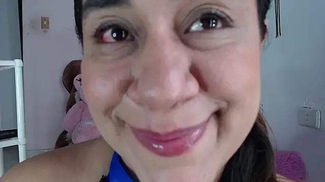 Chat XXX ao vivo de emiligrey_