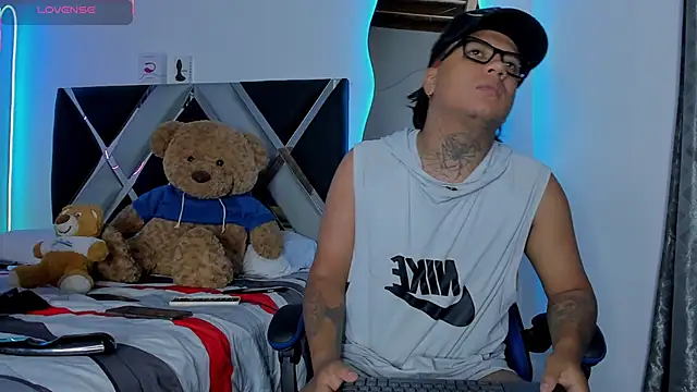 Pokazy przed kamerką – winniepooh_69