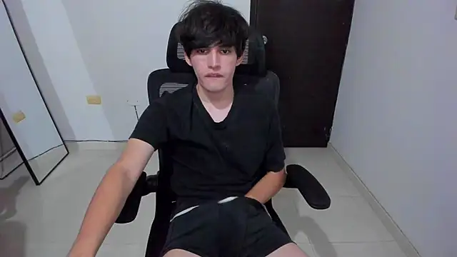 eren_188: απευθείας συνομιλία ΧΧΧ