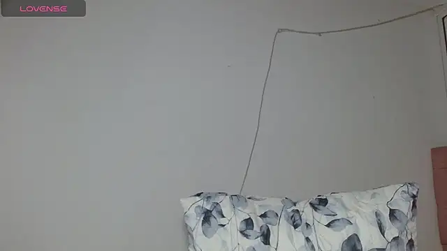emily_littesweet: απευθείας συνομιλία ΧΧΧ