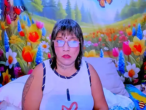 indianroxy élő XXX-chatje