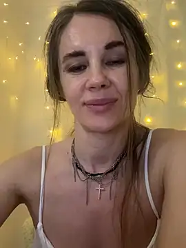 Chat +18 de LucieMack ao vivo