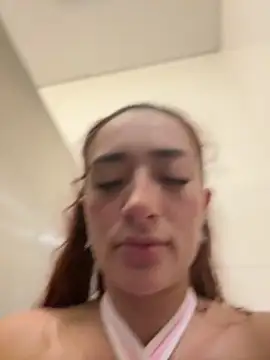 ariiel_'s Live XXX Chat