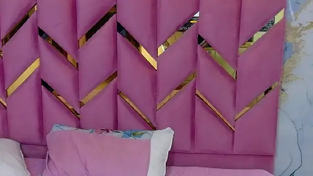 collegepawglovedaddy's Live XXX Chat
