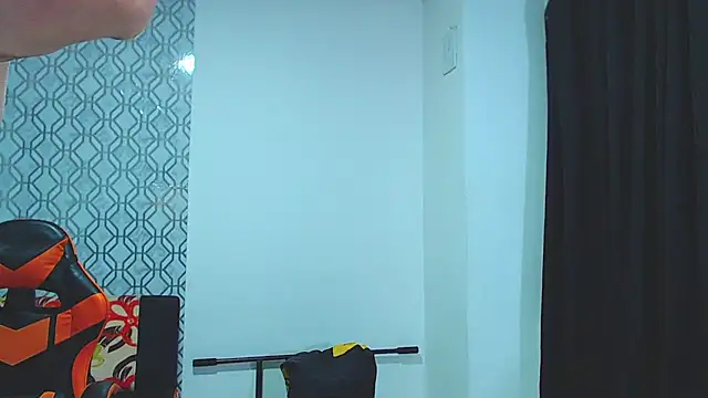 ADAM_HOTn Live XXX chat