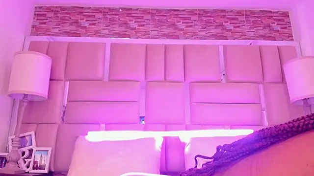 Živý XXX chat ShaniaBrownn