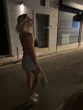 HOTLadyluna Adlı Modelin Canlı XXX Sohbeti