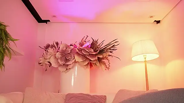 Chatroom XXX en direct de Micaela__4