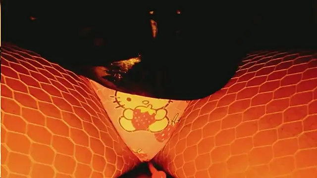 TS_MILK Webcam show