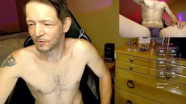 MasterForgedRayy webkamerás műsora