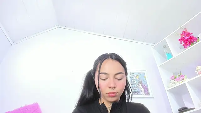 miss_soffi_'s Live XXX Chat