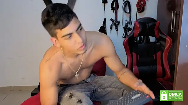 Grace_and_Milo Chat XXX live
