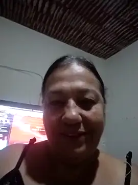 XXX chat uživo modela catdool