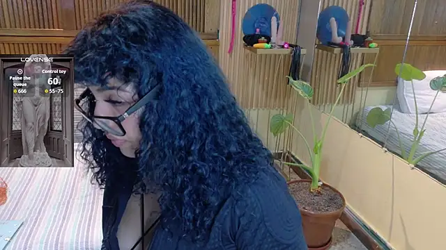 Онлайн чат XXX Eli666uwu