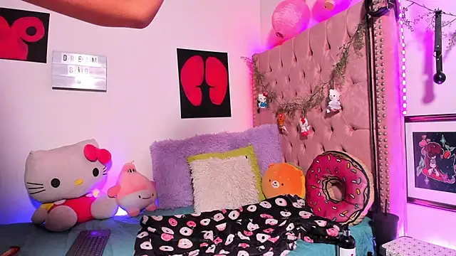 Chat +18 de LillyCandy ao vivo