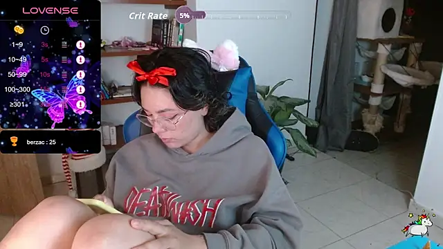 XXX chat uživo modela trixietangg