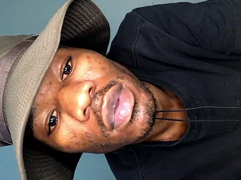 thandolezwe1's Live XXX Chat