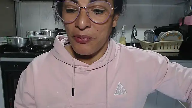 kateleyagrey élő XXX-chatje