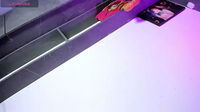 Онлайн чат XXX vickylatina_
