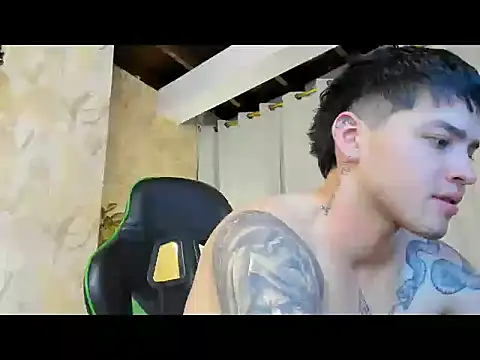 RONNY_COLTON élő XXX-chatje