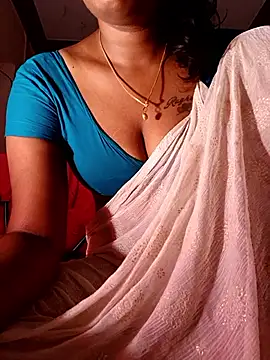 Tamil_Kavitha's Live XXX Chat
