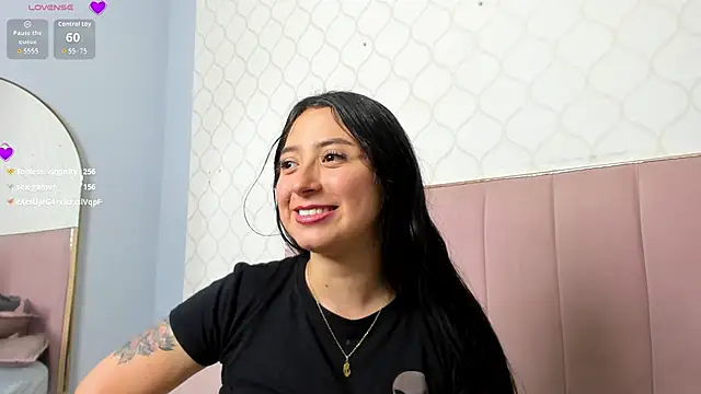 JuliethCruz_ Live XXX-Chat
